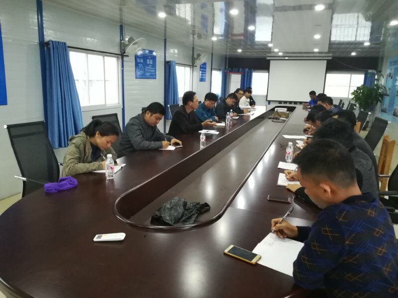隆安东森悦府项目部会议现场.jpg