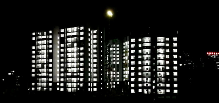 东兰县移民安设幼区(EPC)项目夜景。李乐 摄.png