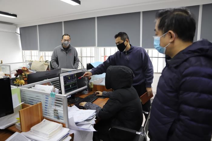 3.1钻研会商设计规划。林成斌 摄700.JPG