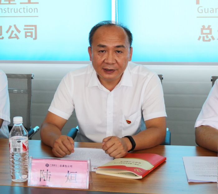 陆烜上党课。 黄璐璐 摄.jpg