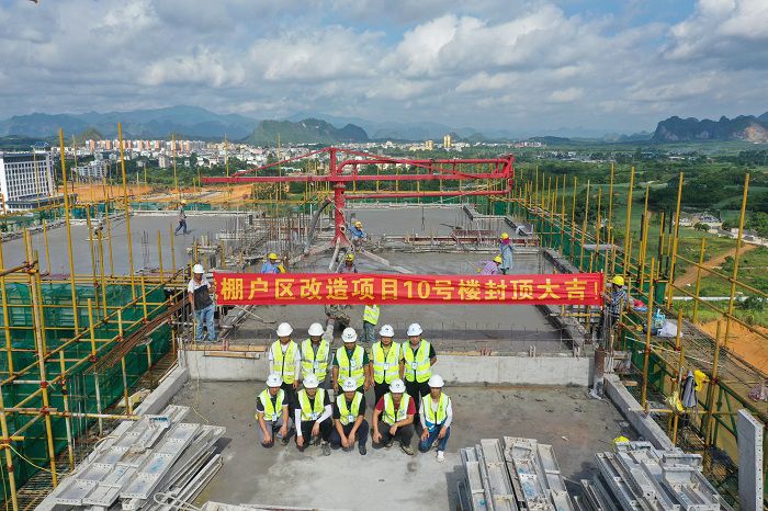 项目治理人员合照。卢瑞阳 摄.JPG