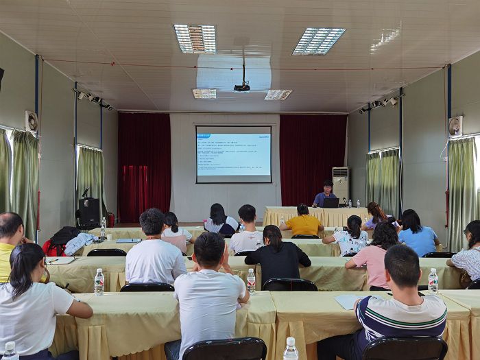 培训会现场。王莹摄.jpg