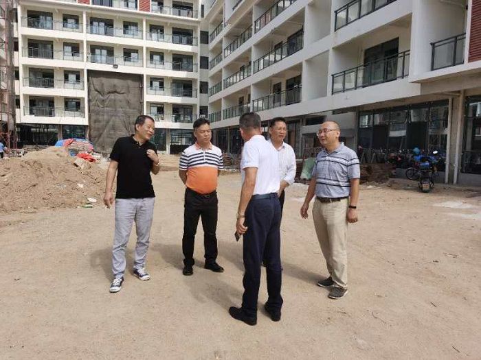 查抄现场。梁红玉 摄.jpg