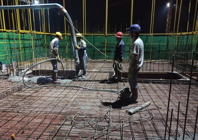 2浇筑混凝土现。ńㄍ迹.jpg
