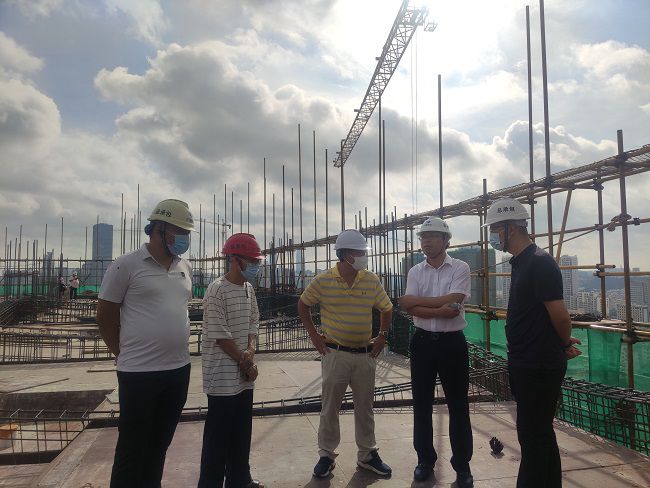 查抄现场。卢文清 摄（建图）.jpg