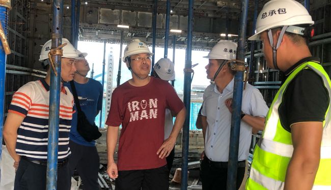 0.1查抄现场。吴安华 摄1.jpg