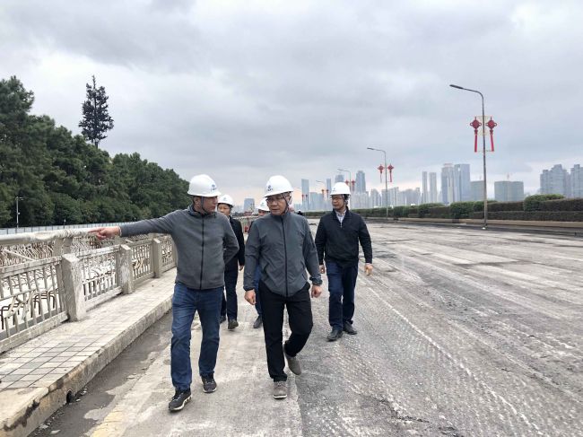 查抄现场1。林鹏飞 摄（建图）.jpg