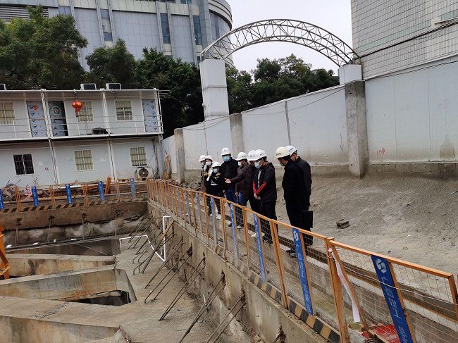 查抄现场。莫光富 摄（建图）.jpg