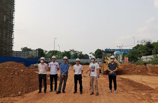 查抄现场。陈柳林 摄（建图）.jpg