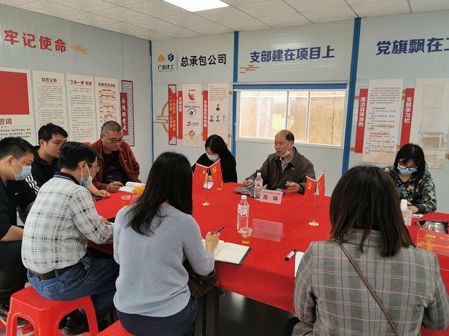 陈琳领导项目“红色工地”创J9集团作。王瑾贞 摄（建图）.jpg