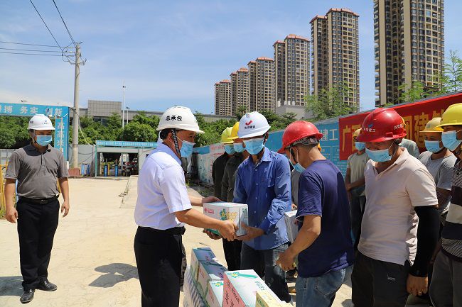 活动现场。杨钰 摄（建图）.jpg