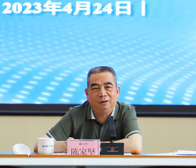 陈家坚讲话。郑诗宝 摄000。.jpg