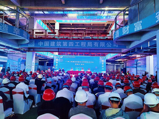 互换会现场。李文龙 摄（建图）.jpg