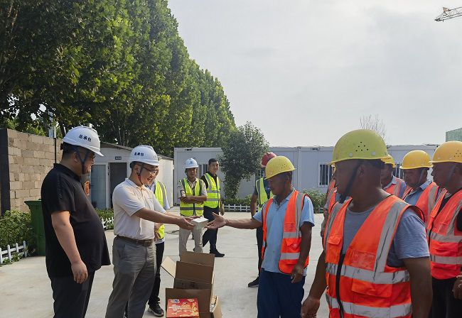 活动现场。杨醒晨 摄（建图）.jpg