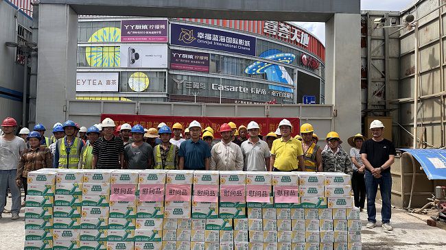 活动合影。容芝雅 摄（建图）.jpg